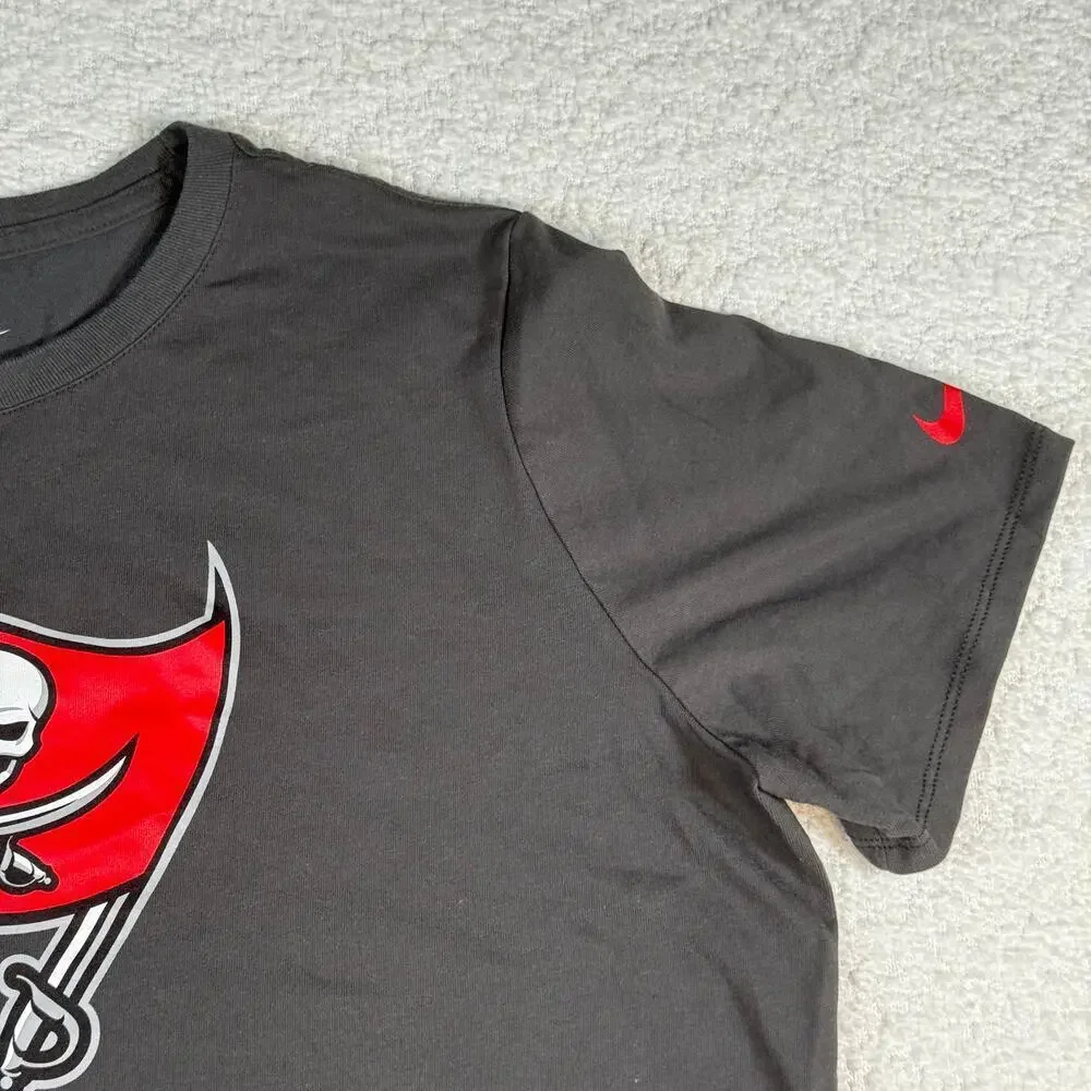 Nike NFL Tampa bay Bucs Crucial catch grey mens t-shirt XL football